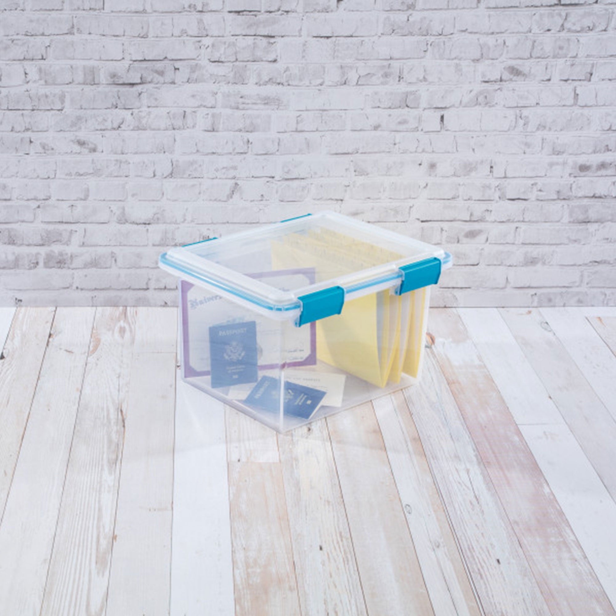 7.5 Quart Clear Plastic Storage Box with Latching Lids, (6 Pack)