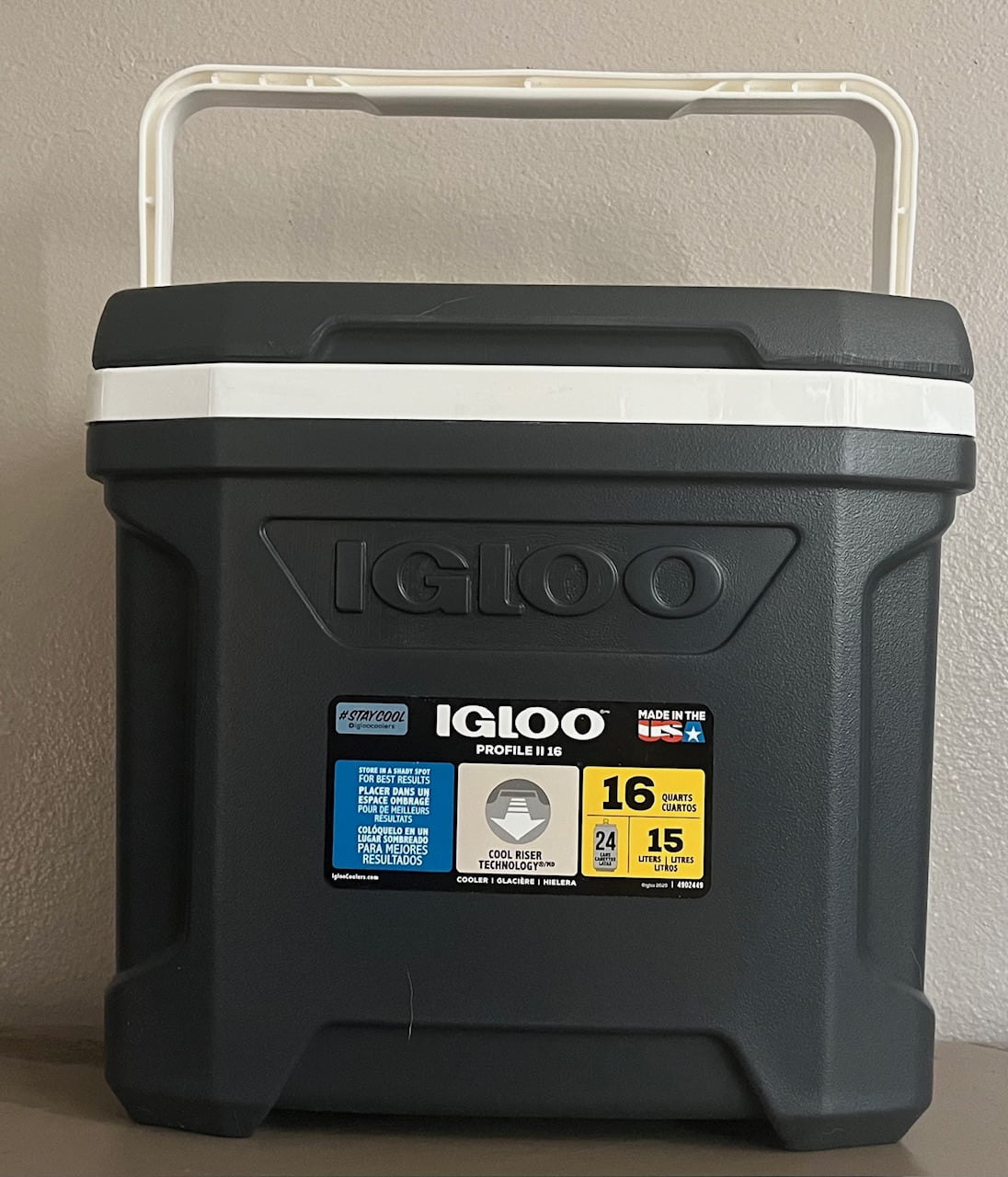 16qt Ice Chest Water Cooler with Bail Handle, Jet Carbon