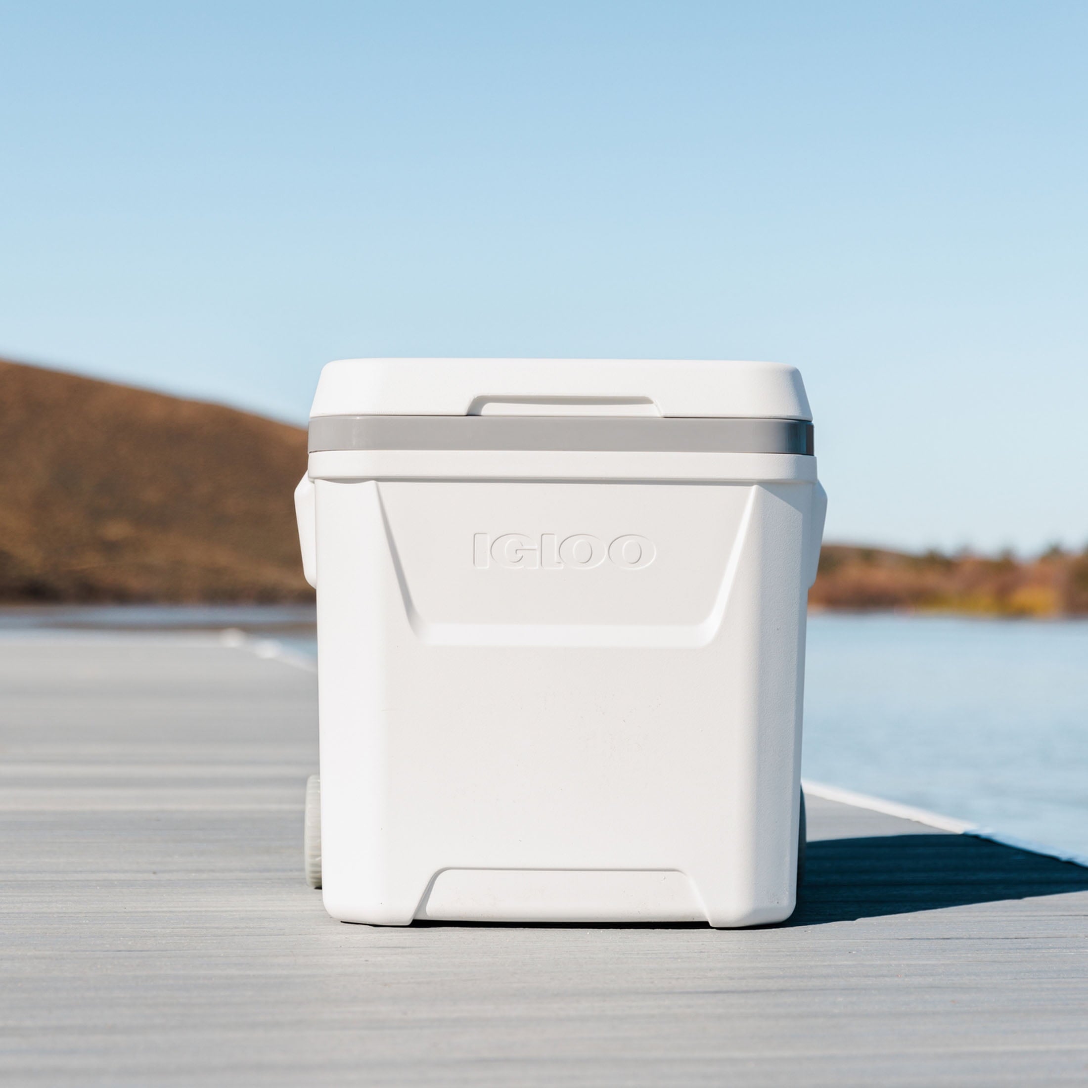 60 QT Marine Ice Chest Cooler with Wheels, White